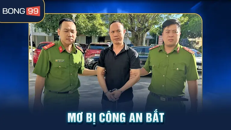 Mơ bị công an bắt